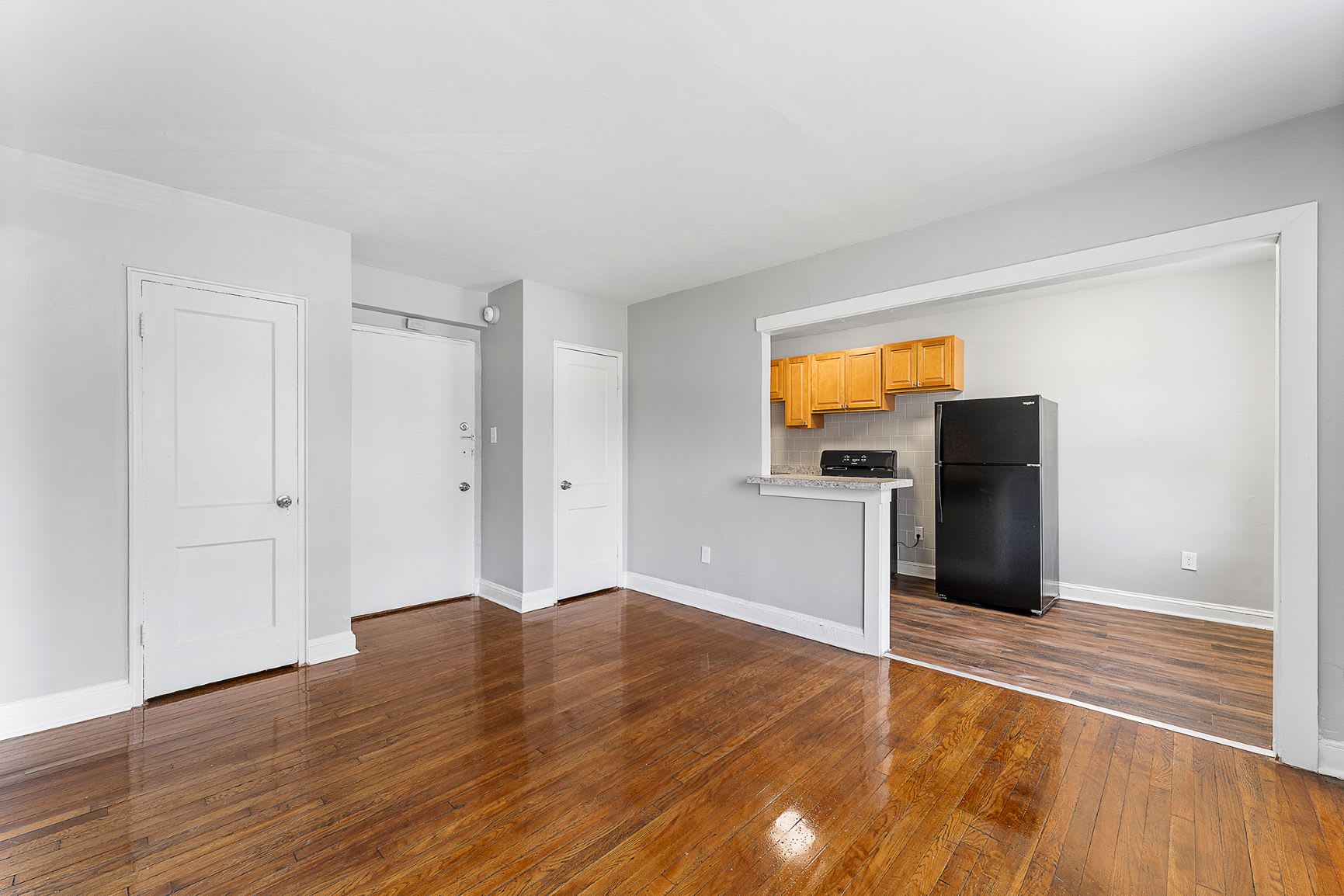 Girard court – photo 5