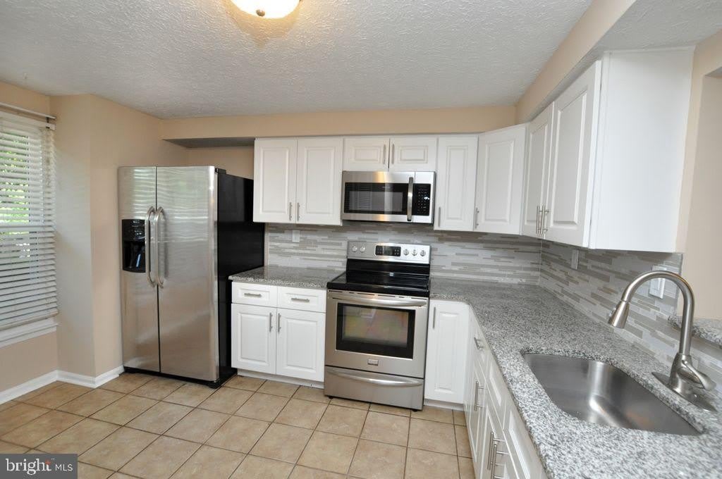 23 WATERVIEW COURT – photo 2