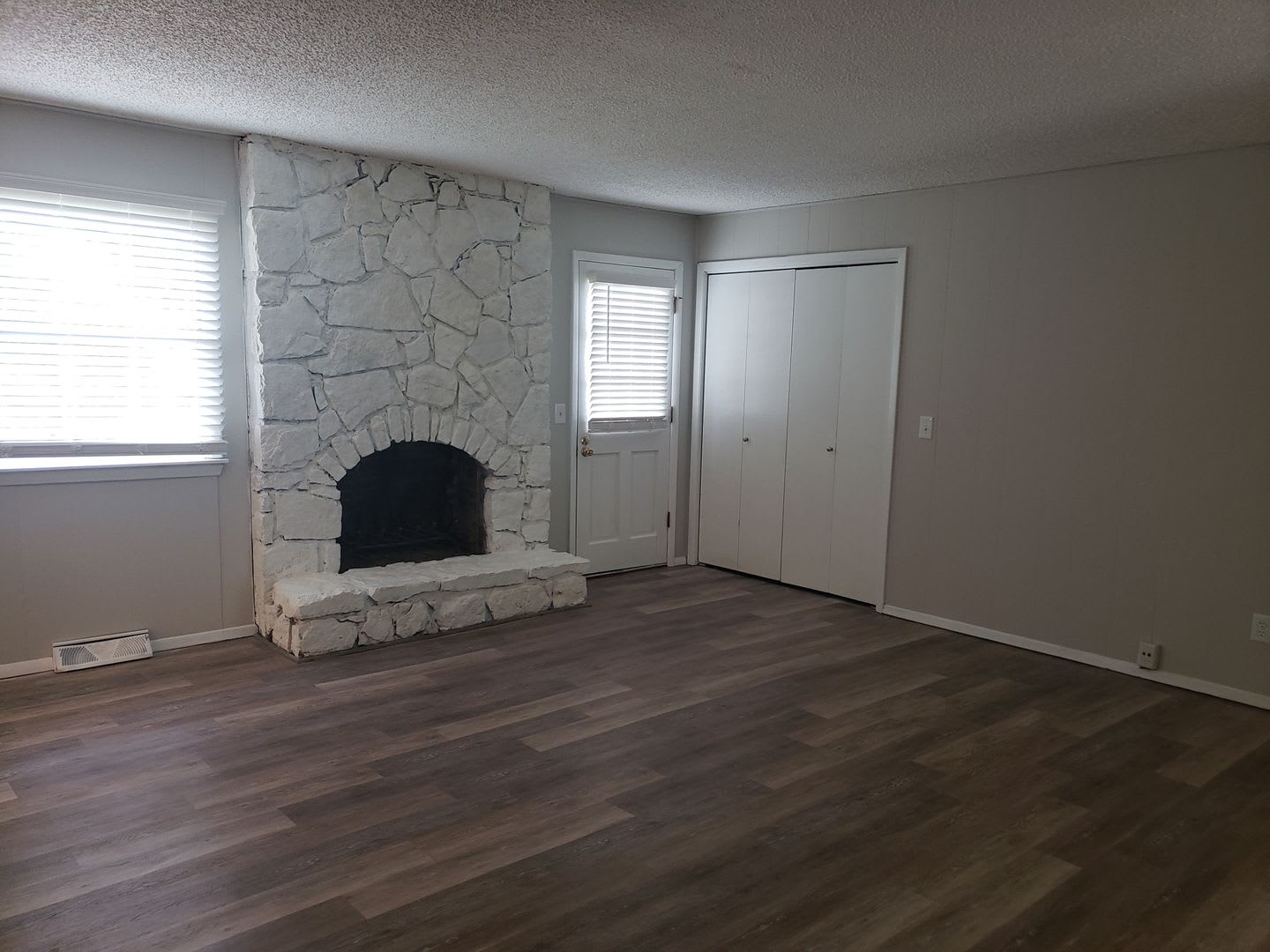 Great Location w/ Lots of Up Dates – photo 3