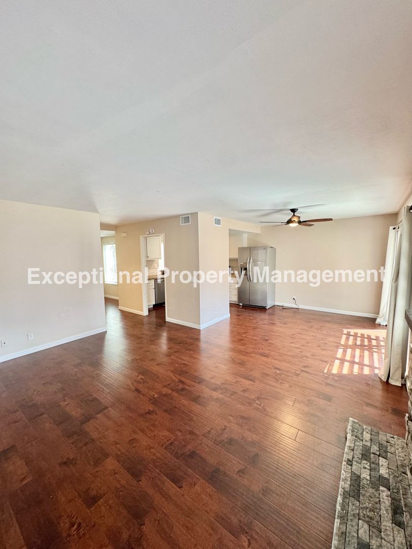 Ready to move in 3 bed 3 bath home – photo 4