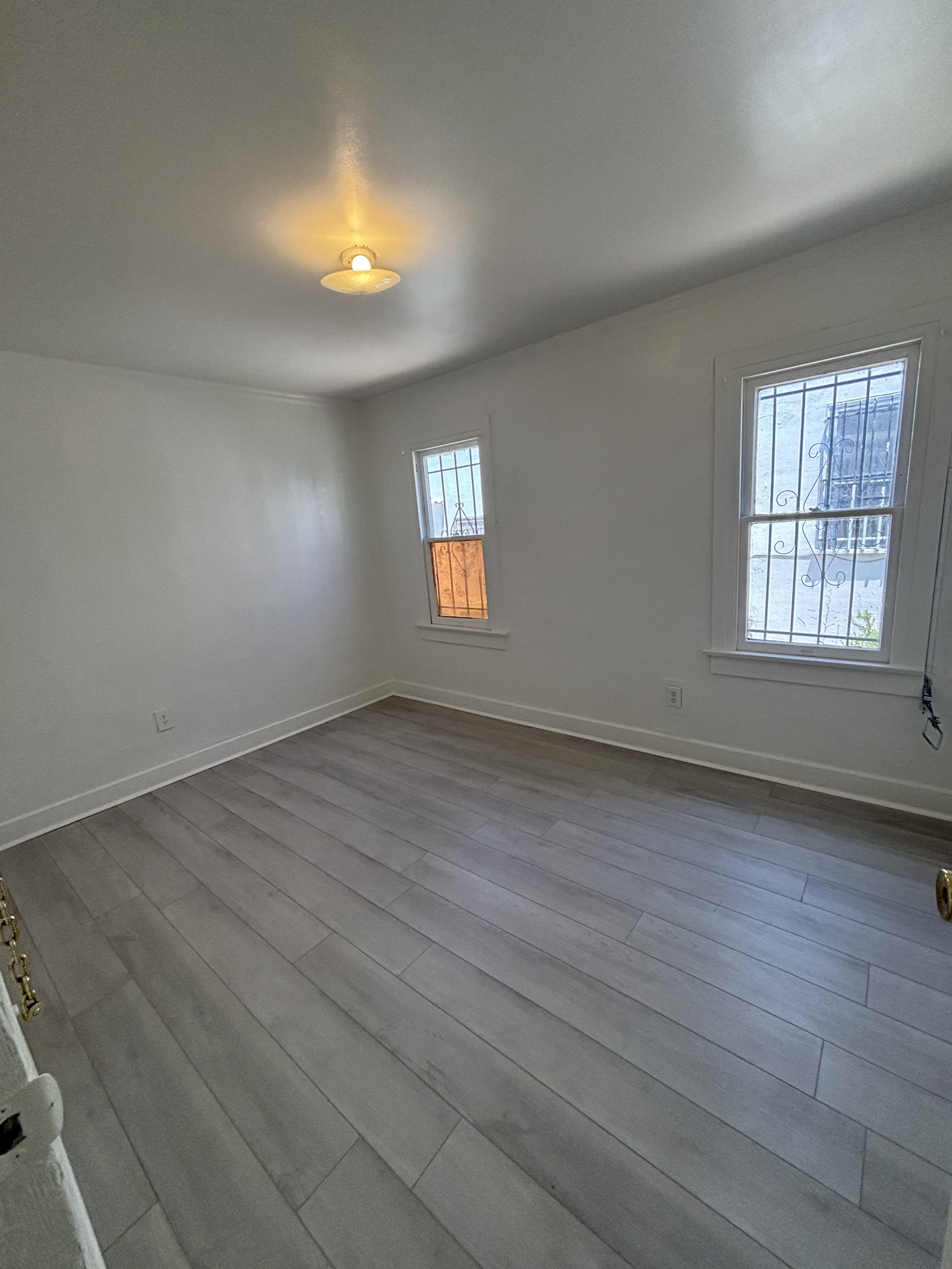 1128 South New Hampshire Avenue – photo 4