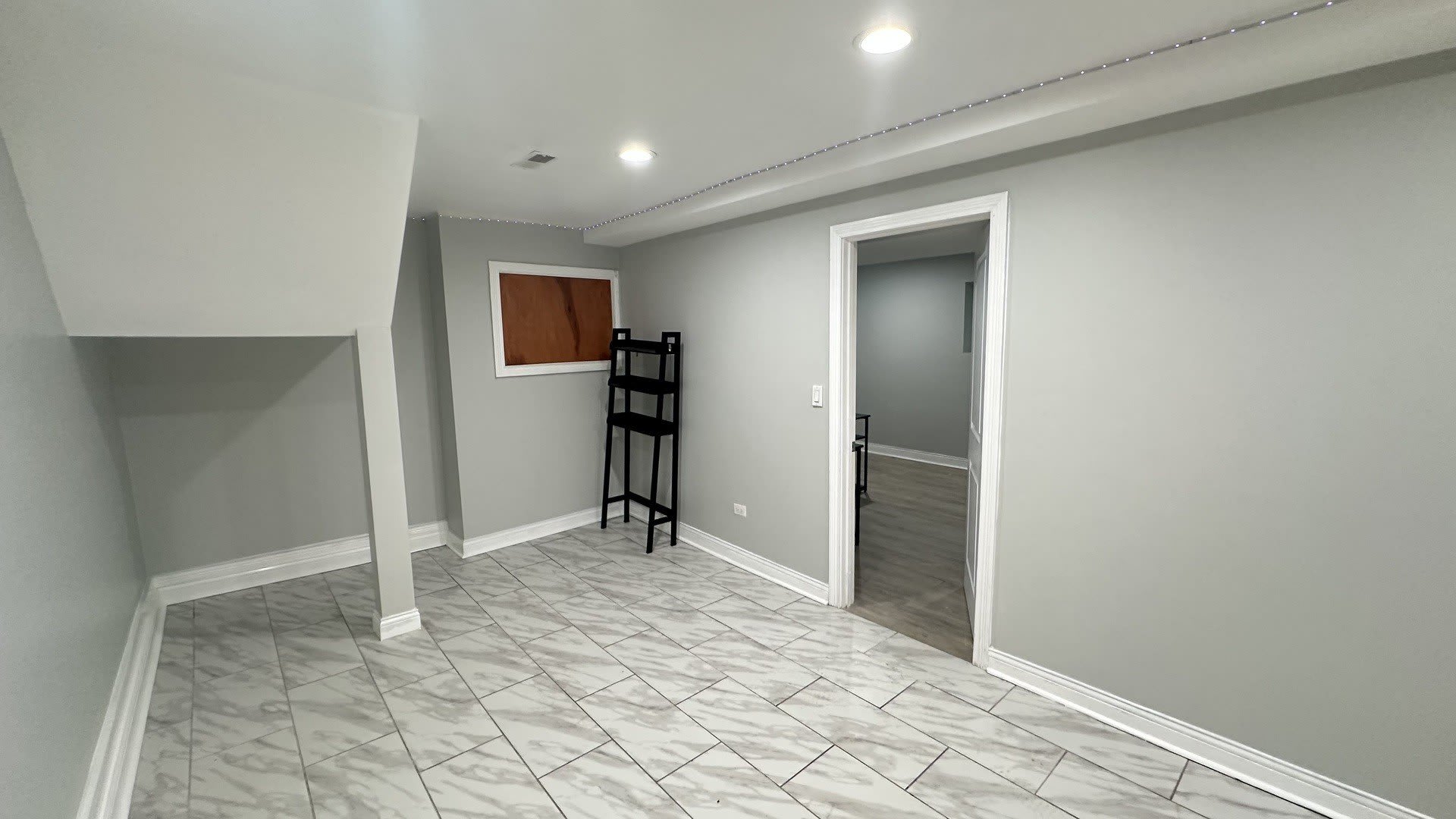6322 N Lakewood Avenue – photo 2