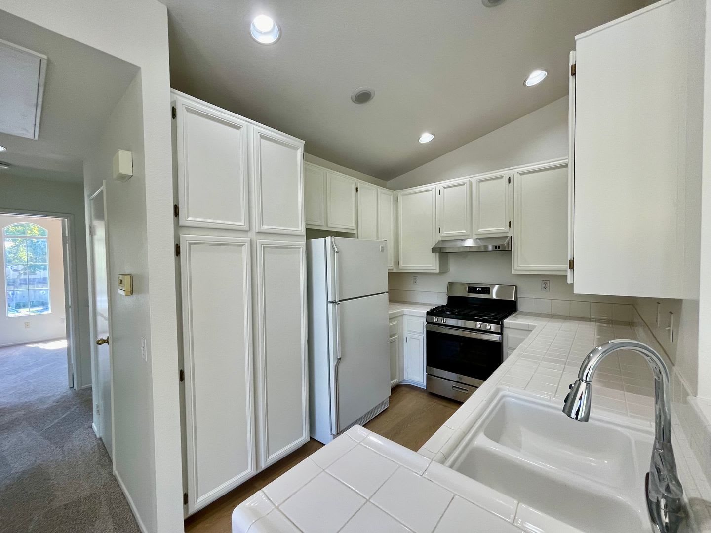 Charming 2bdrm/2ba in Foothill Ranch – photo 2