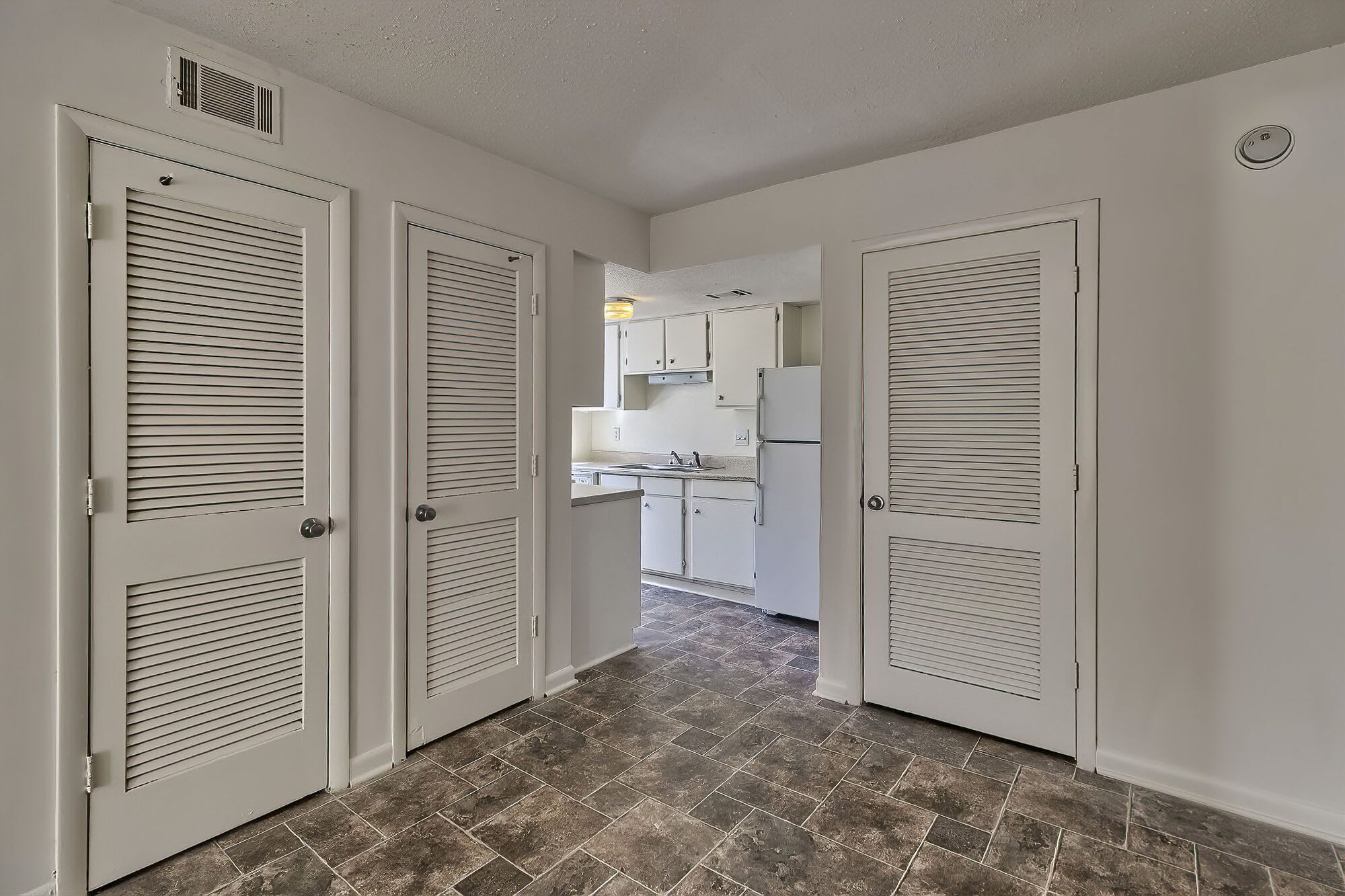 The Farrington Apartment Homes – photo 2