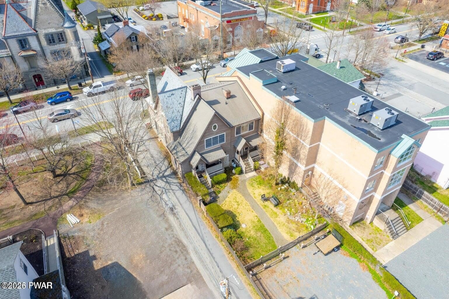 219 Broad Street – photo 2