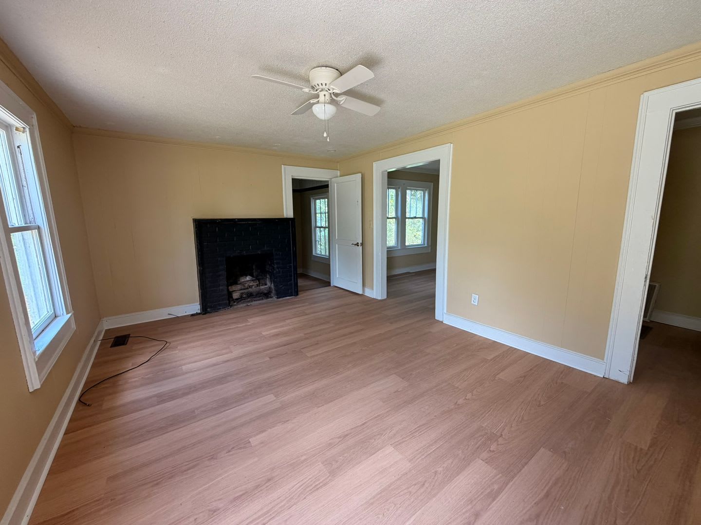 346 North College Street – photo 2