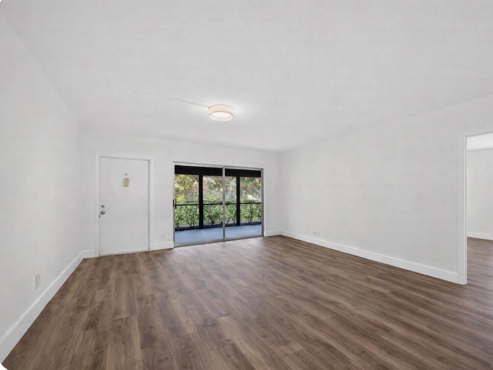 6258 CHASEWOOD Drive – photo 2