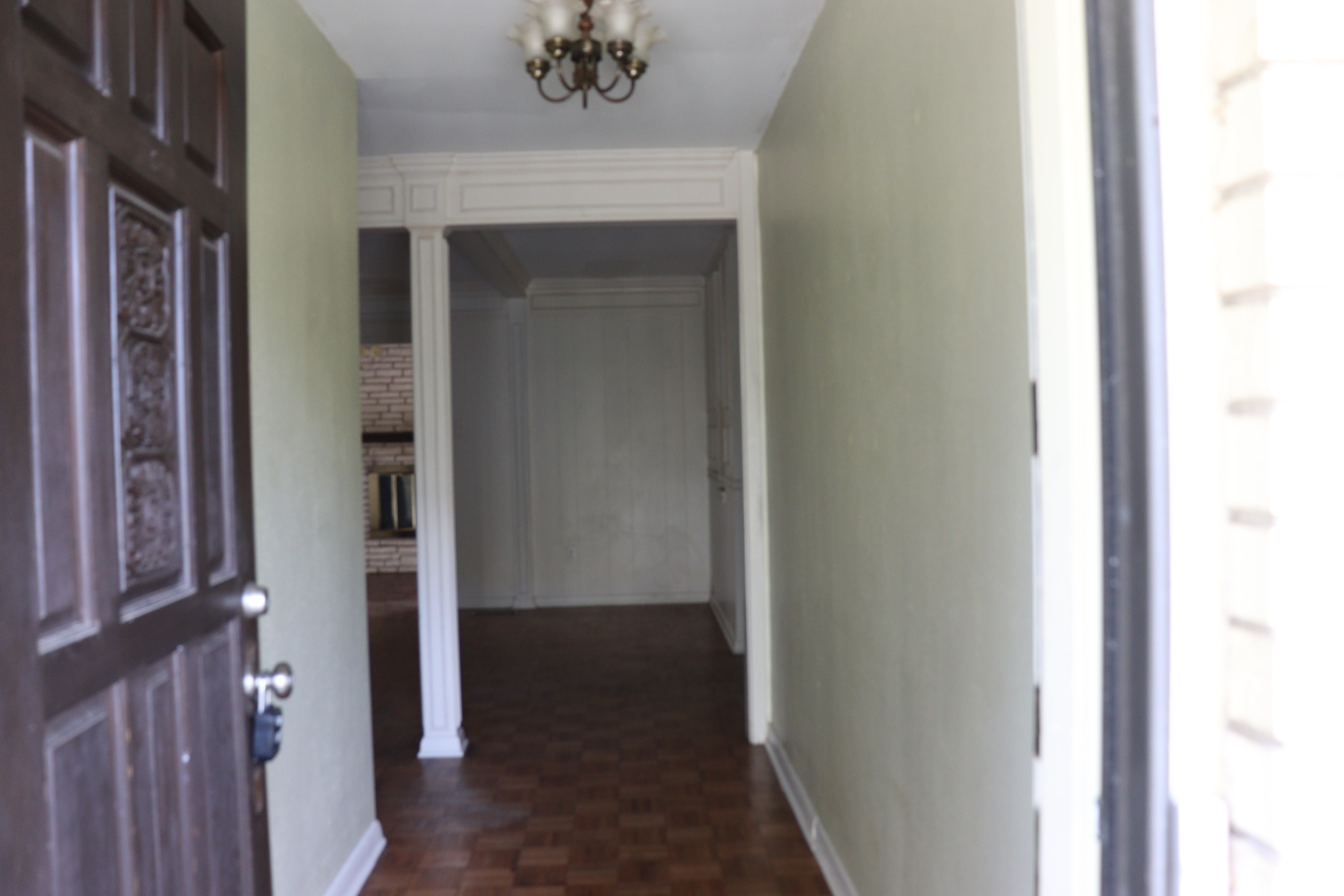 810 Oakhill Drive – photo 4