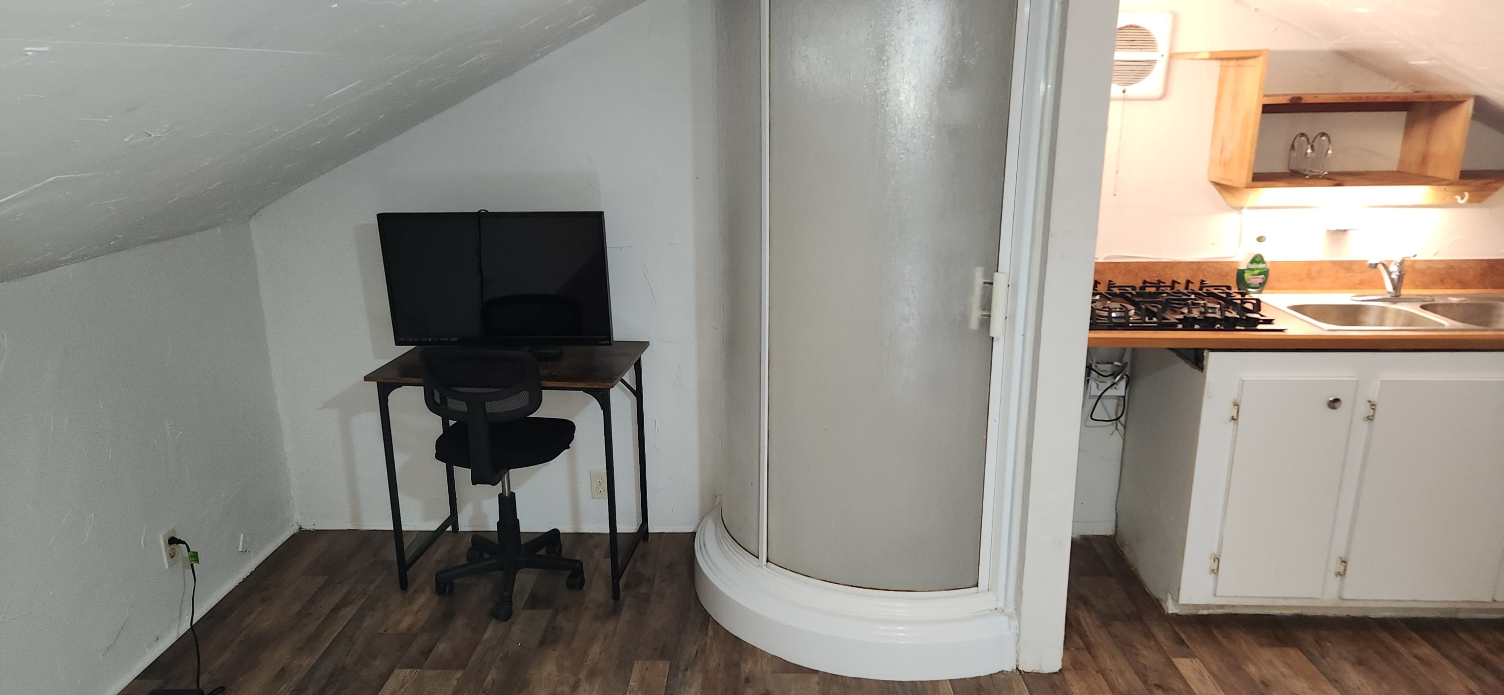 110 #B Ross Road – photo 5