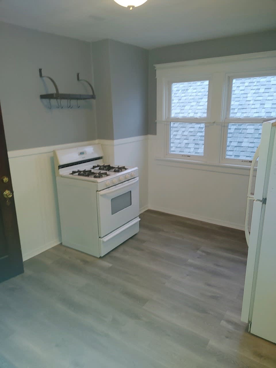 158 Roswell Avenue – photo 3