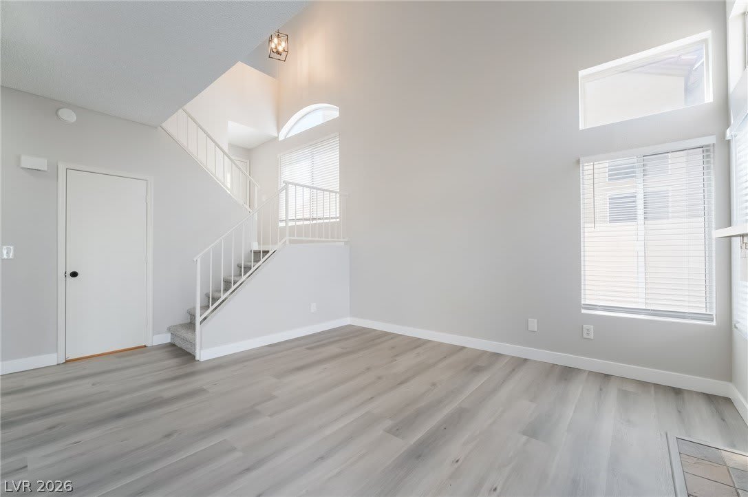 1656 CLOISTER Avenue – photo 5