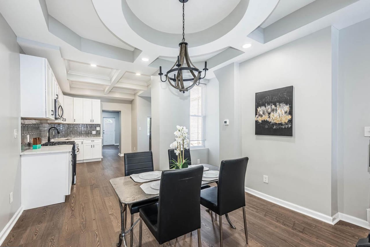 1715 East Oliver Street – photo 4