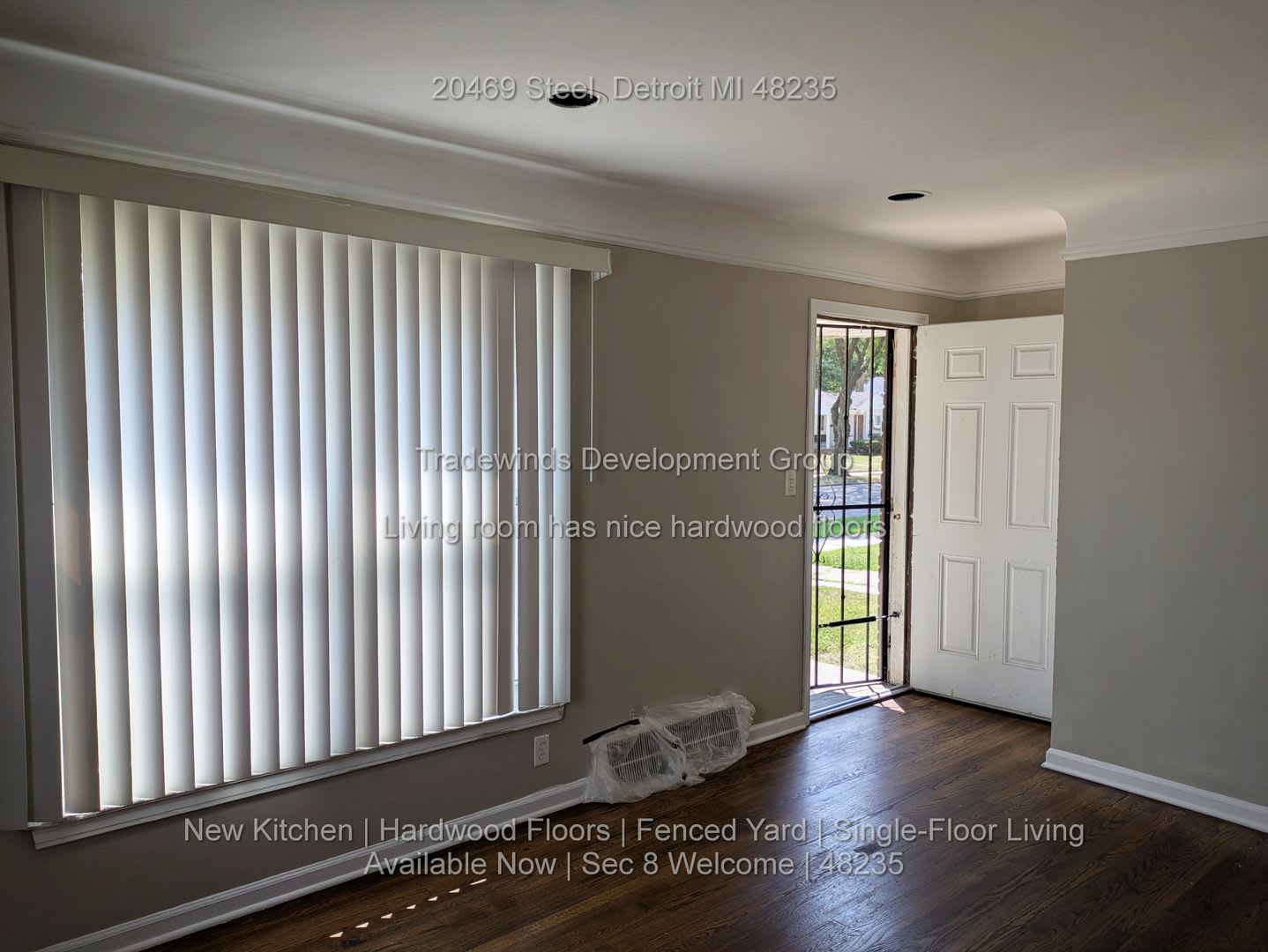20469 Steel St Is A 2 Bedroom Brick Ranch For Rent In Detroit S Minock Park Neighborhood For 1 200 Month Section 8 And Housing Choice Vouchers Welcome On A Quiet Street Near Grand River Ave In 48235 – photo 2