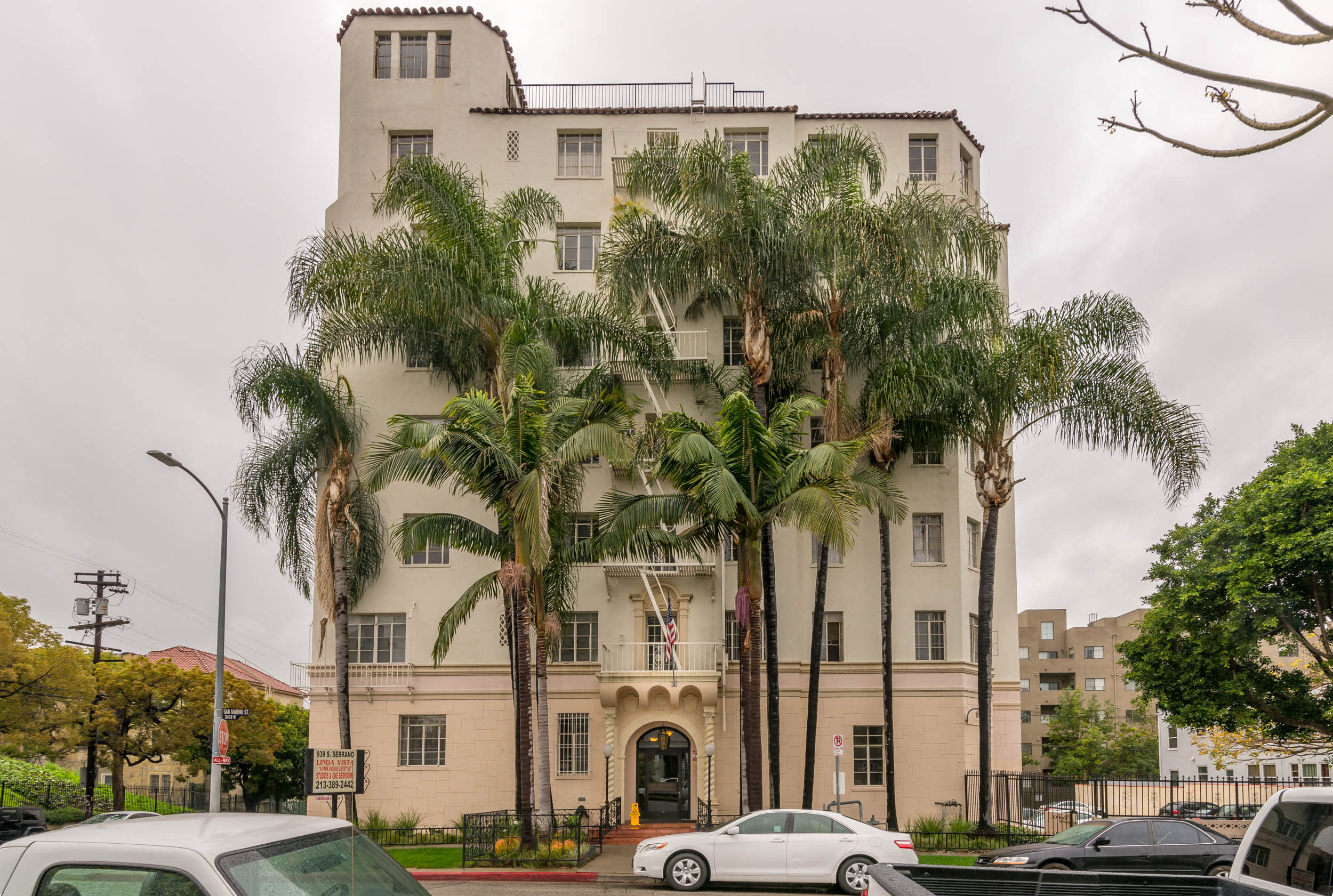 Linda Vista Apartments – photo 2