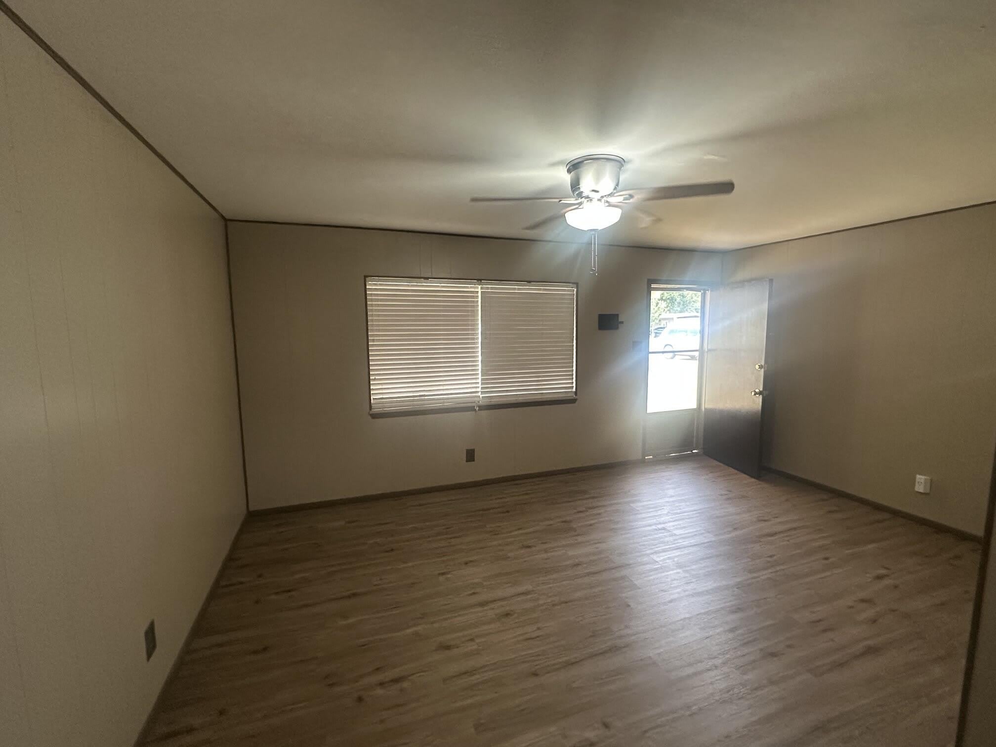 135 Oakwood Street – photo 3