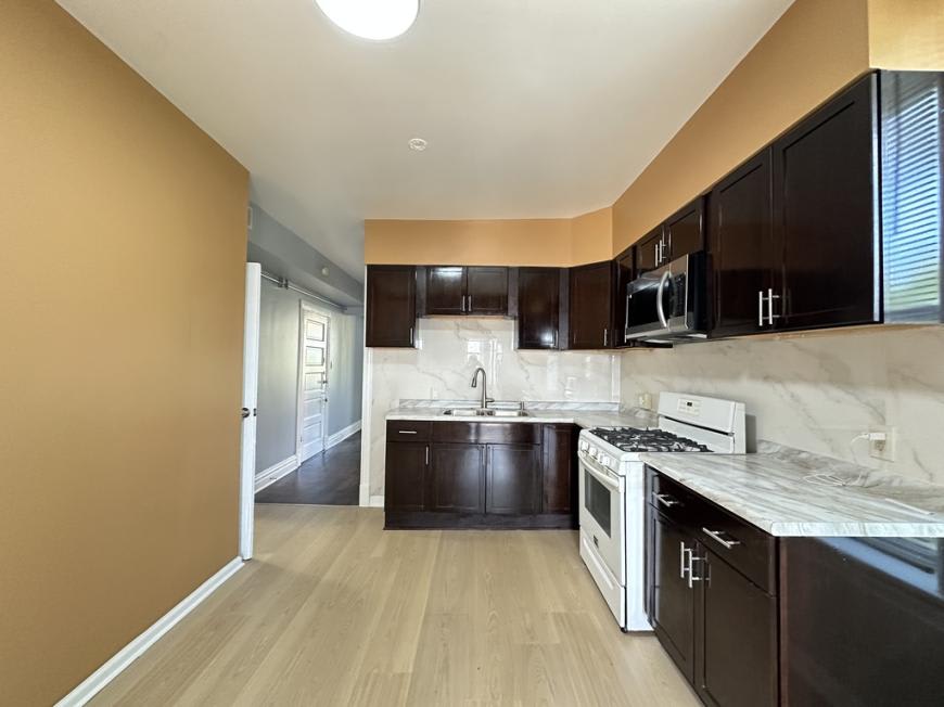 2711 16th St. – photo 3