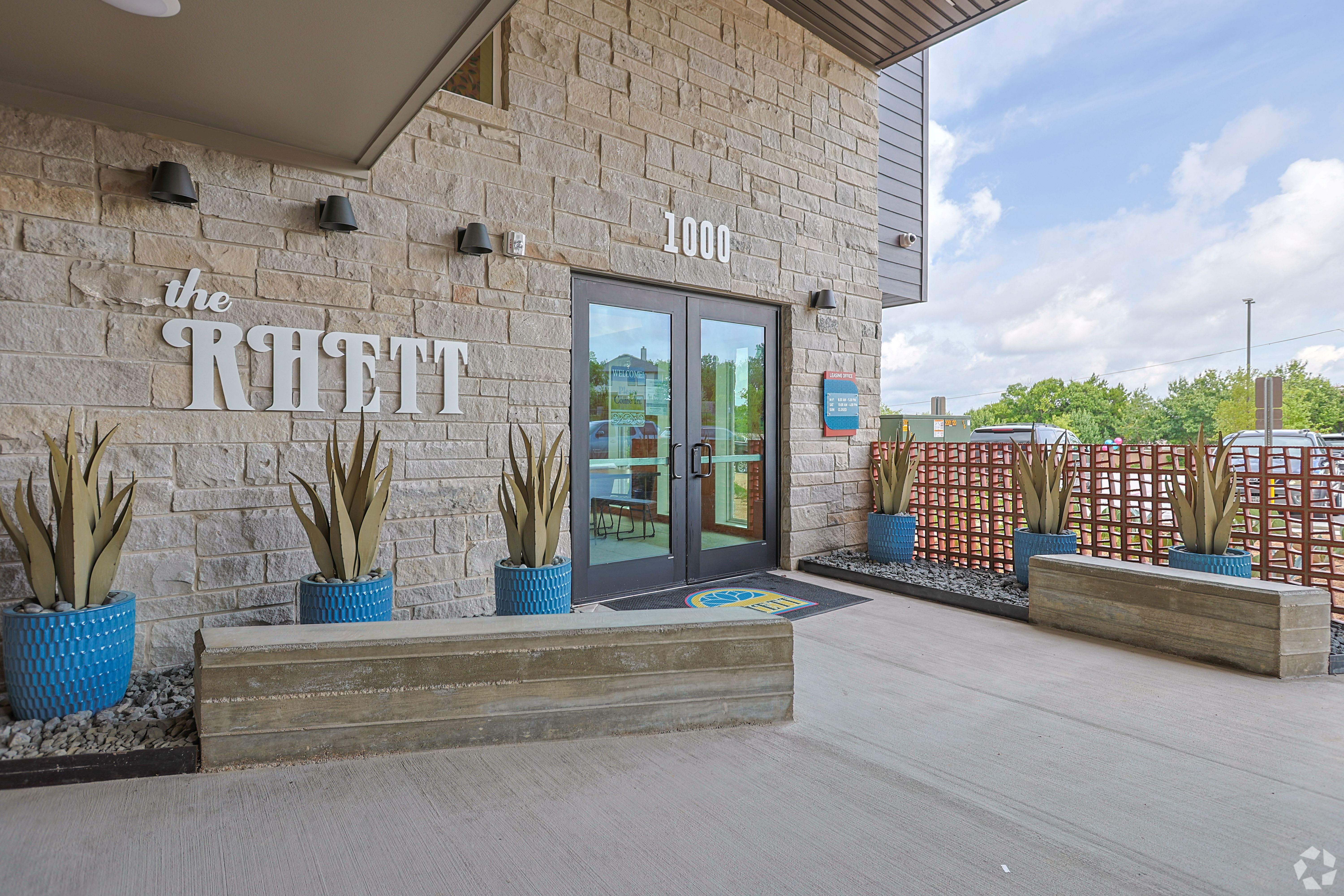 Rhett – photo 4