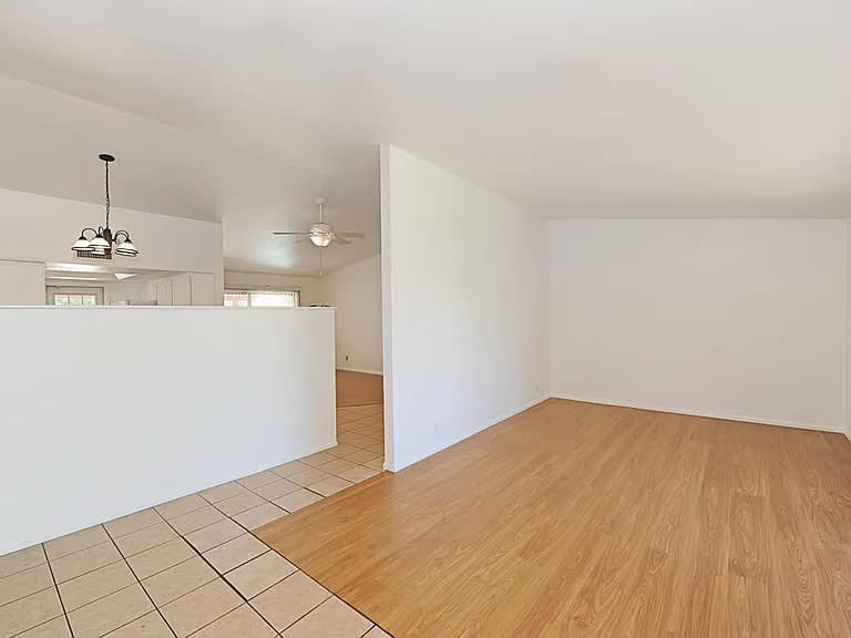 2604 S Cottonwood Dr – photo 3