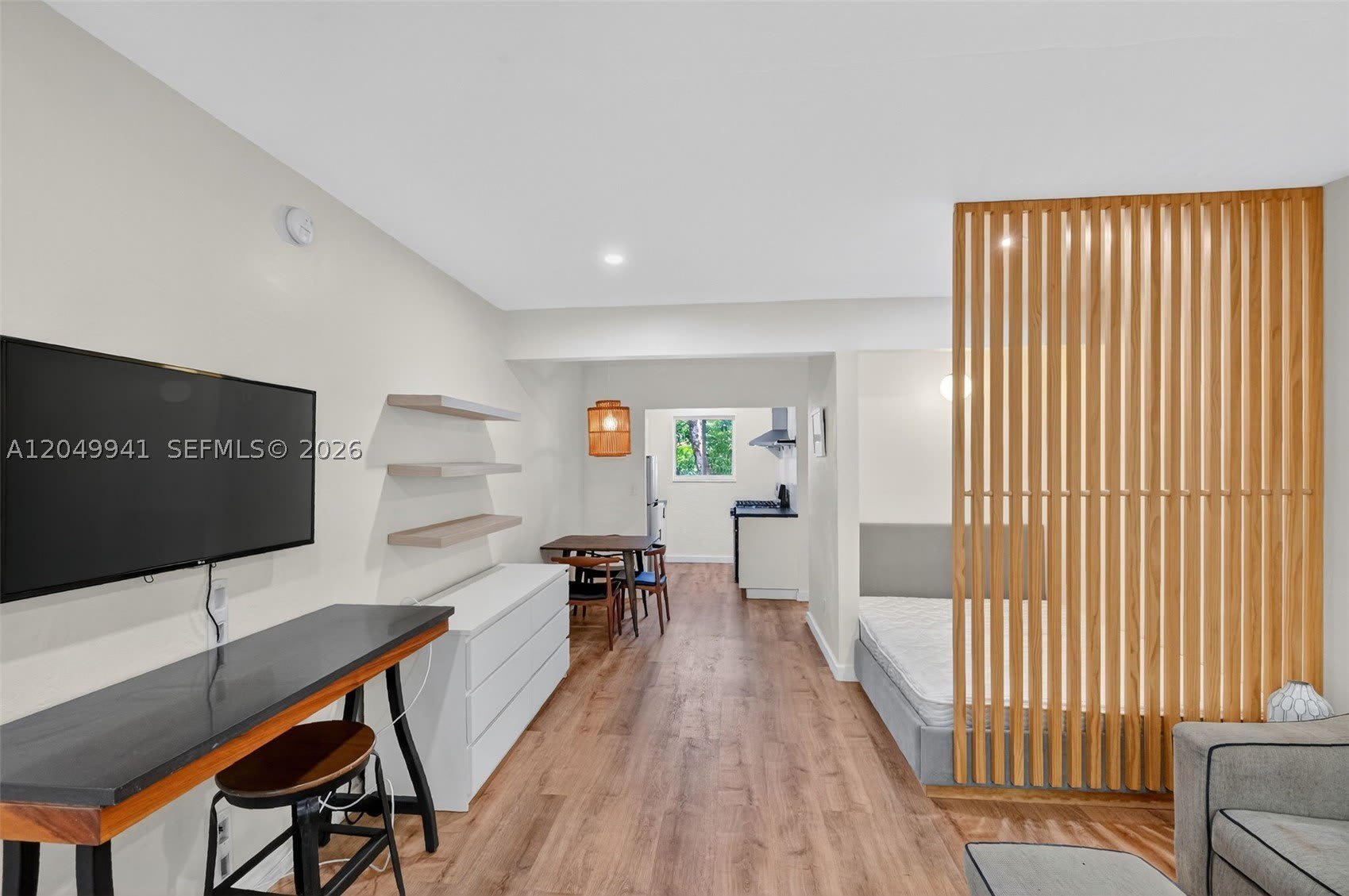 428 Collins Ave – photo 5