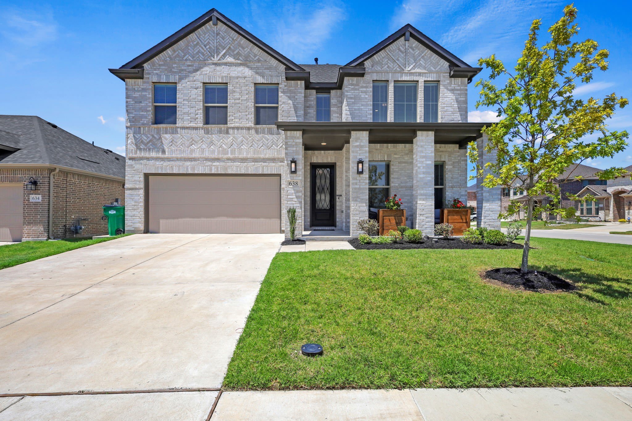 638 Taylor Drive – photo 1