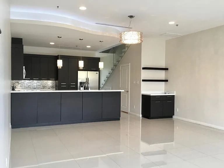 3010 S L Ln – photo 3