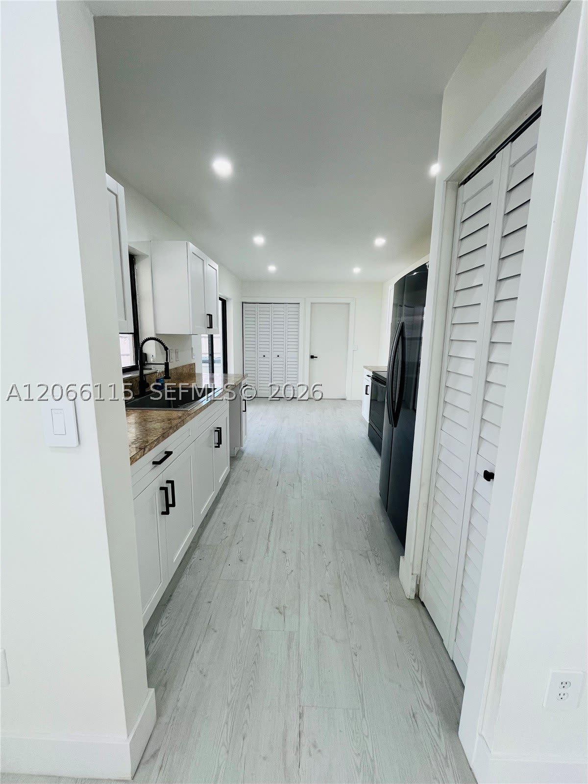 1707 S Curlew Ln – photo 5
