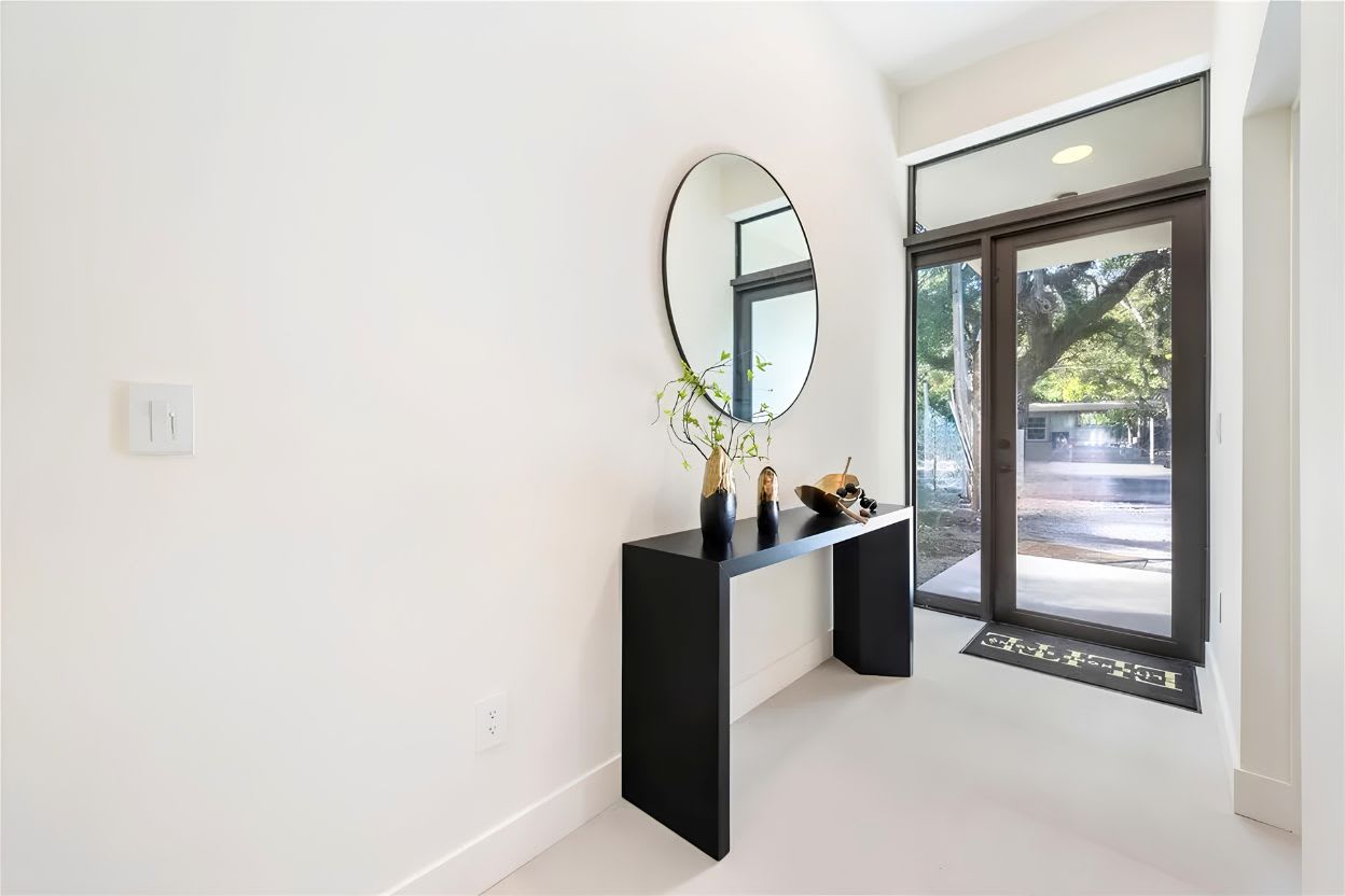 3073 Hibiscus Street – photo 4