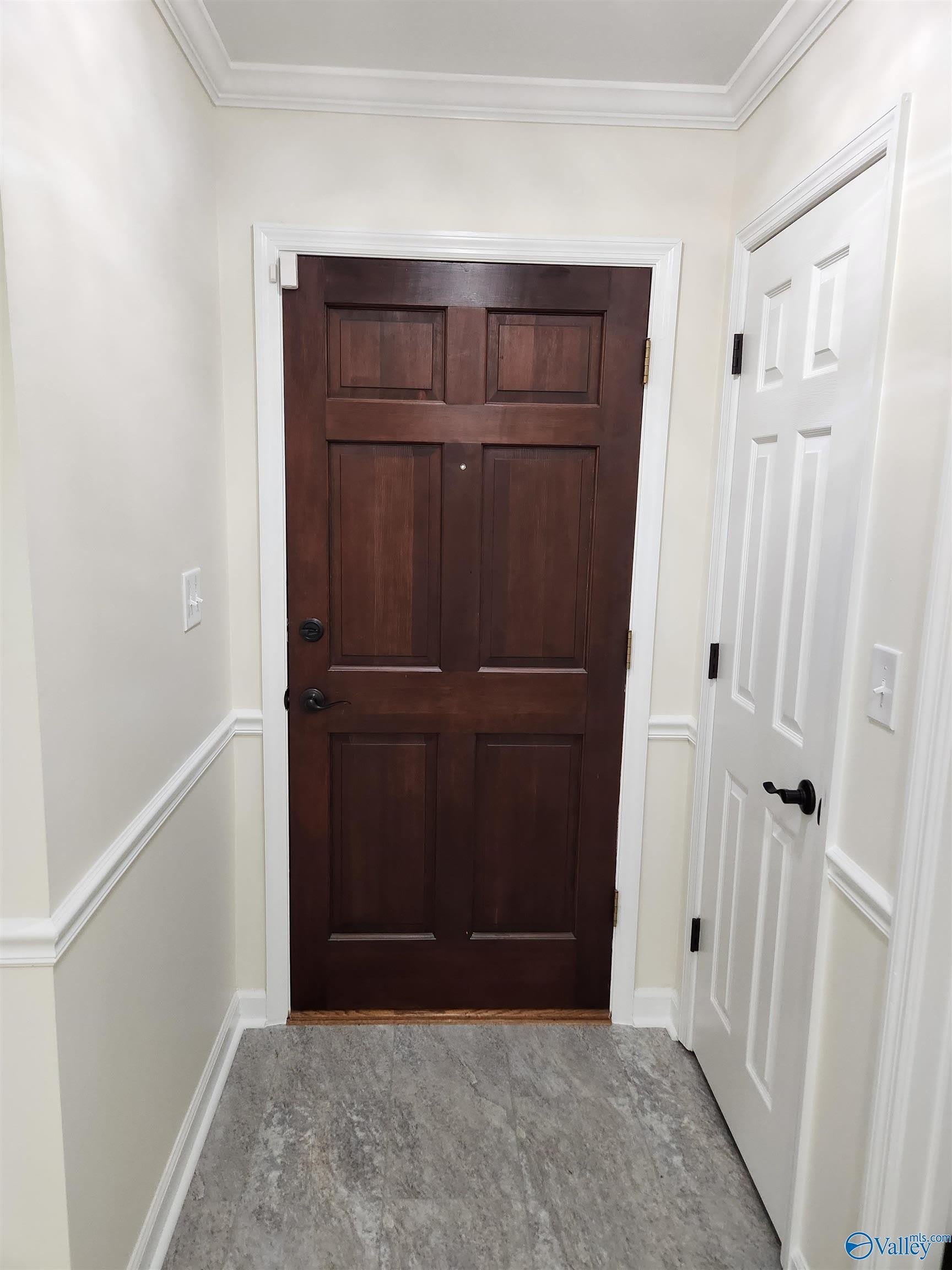 122 Featherstone Lane – photo 4