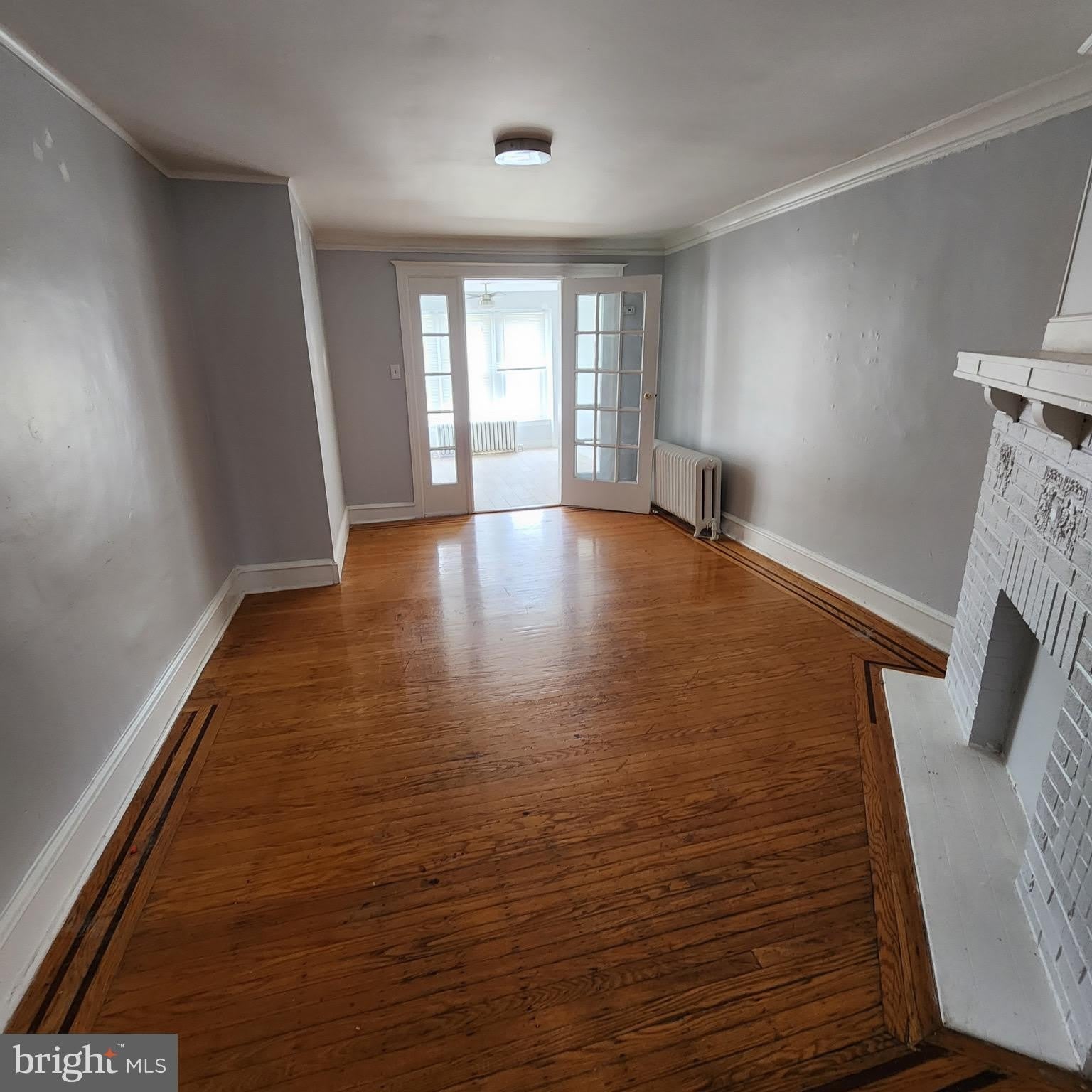 5645 DIAMOND Street – photo 3