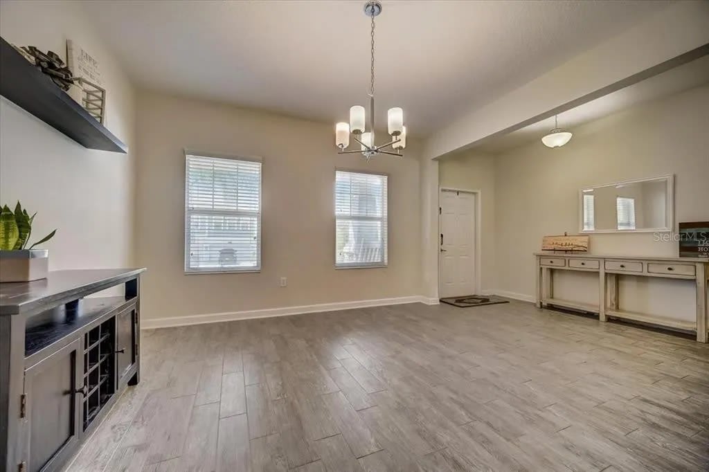 5841 Alenlon Way – photo 5