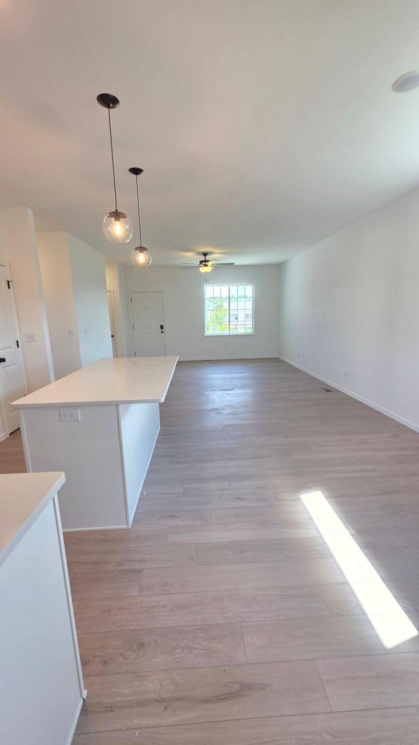 3 BR/2BA – photo 4