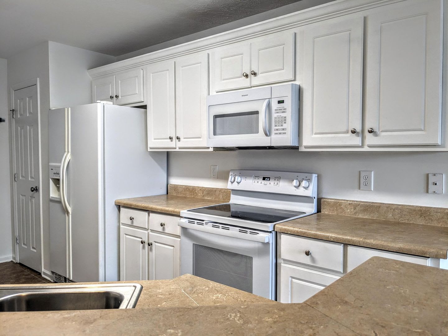Home For Rent – photo 4