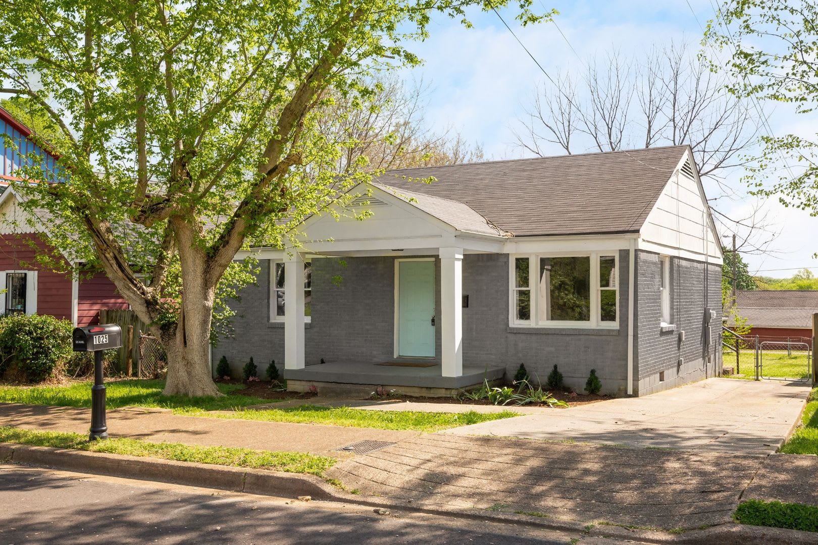 Coming In September Great Remodel In Cleveland Park Off Ellington Parkway – photo 1
