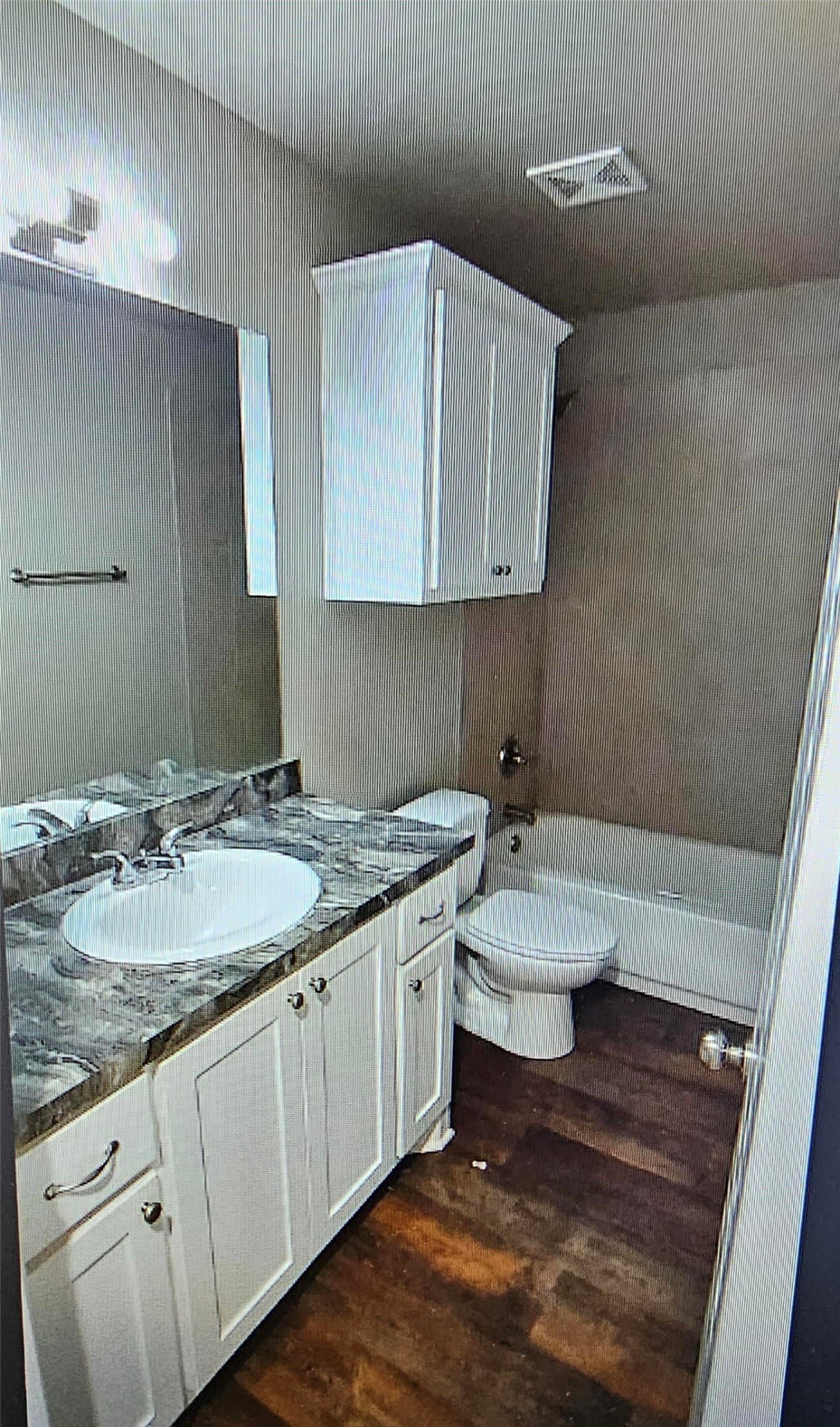 407 W Criner Street – photo 4