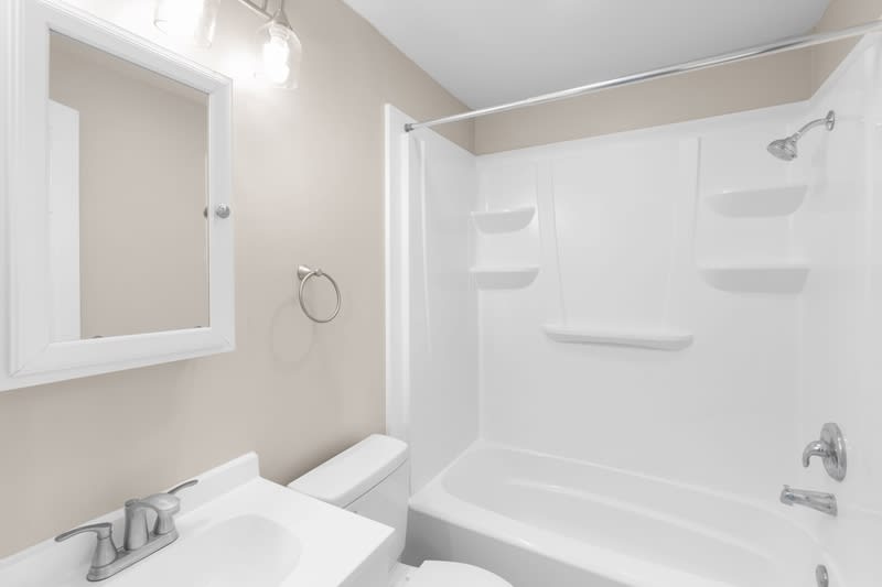 1105 E Genesee St – photo 4