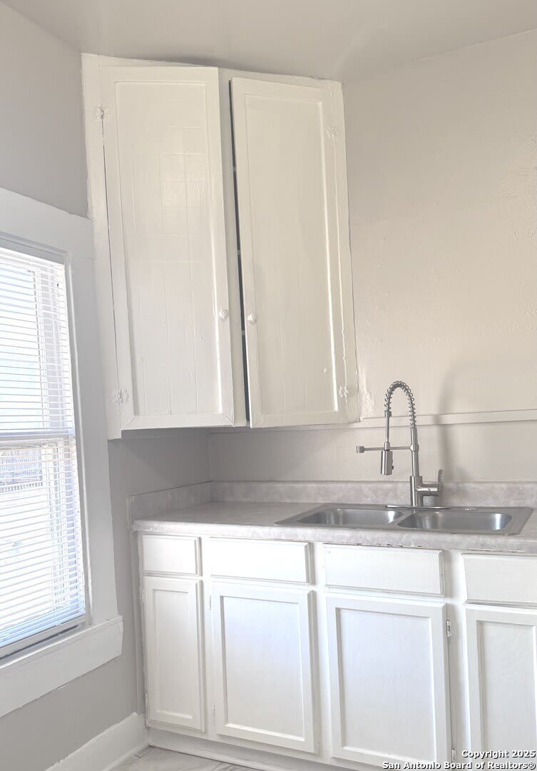 1021 Ogden – photo 2