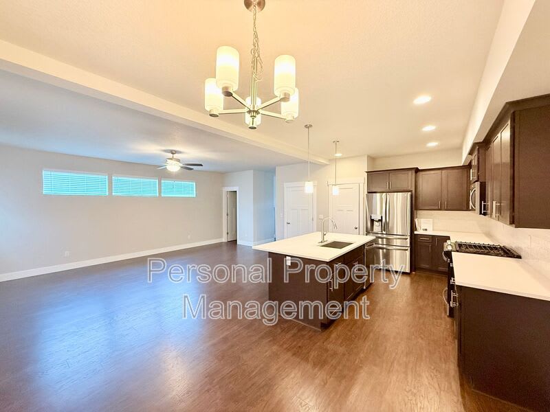 1530 NW 29th Pl – photo 1