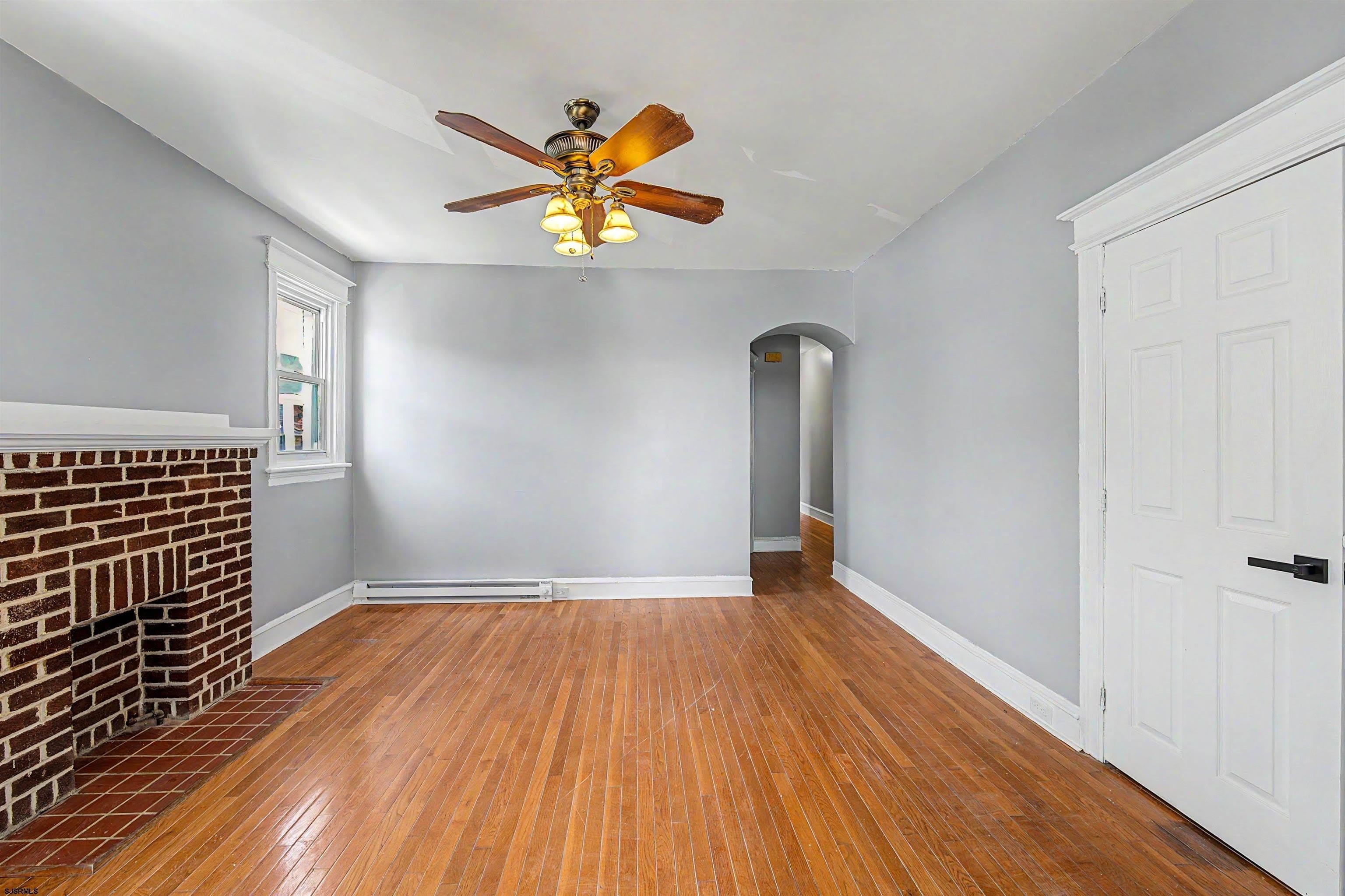 121 N Kingston Ave – photo 5