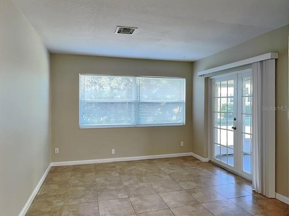122 VAN DYCK Drive – photo 5