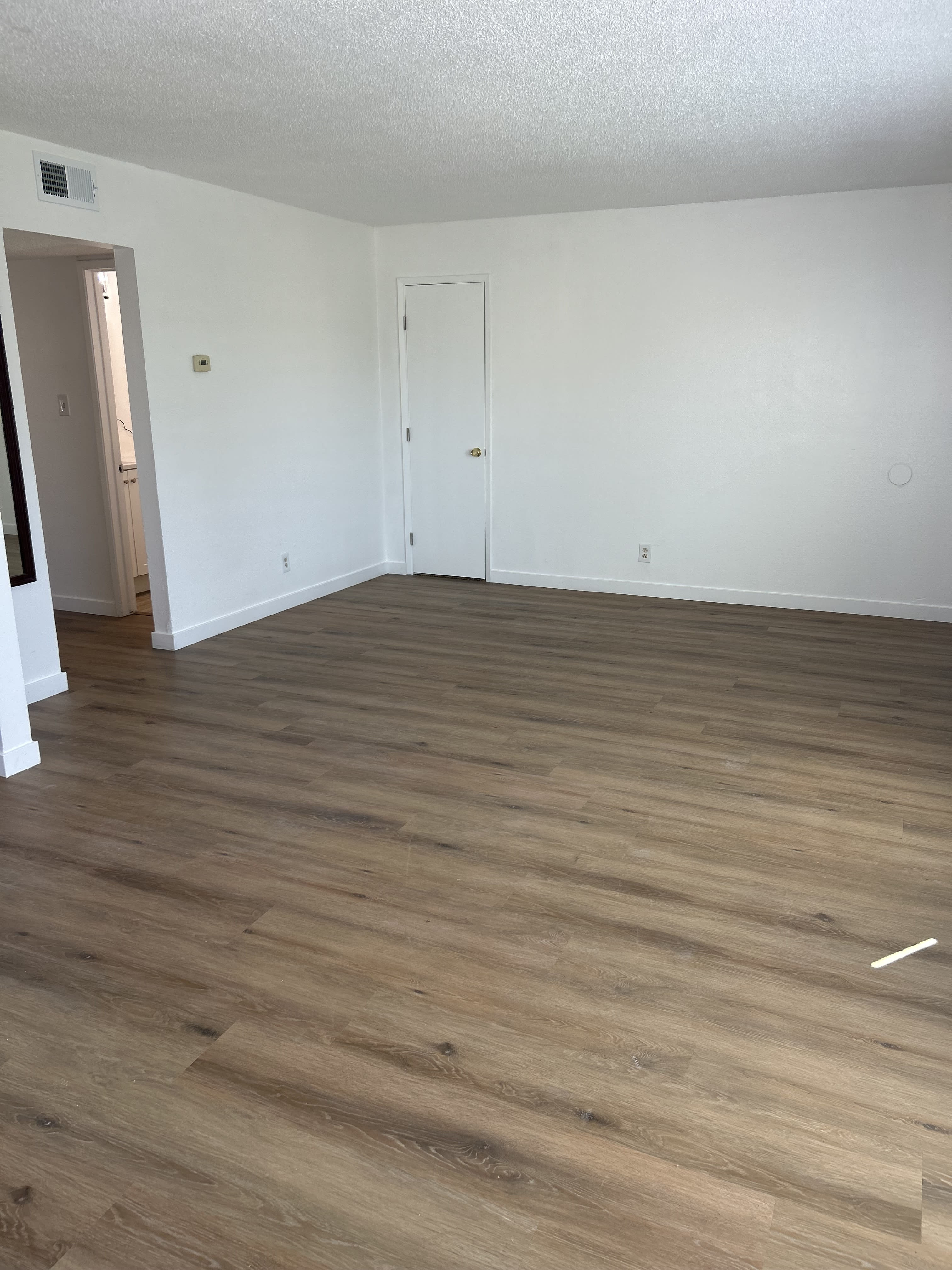 7451 Franklin Street – photo 4