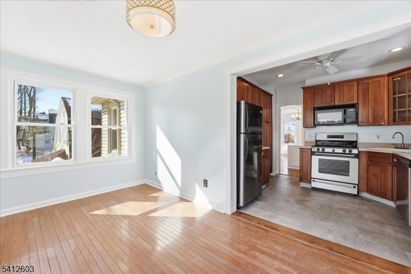 30 Central Ave – photo 3