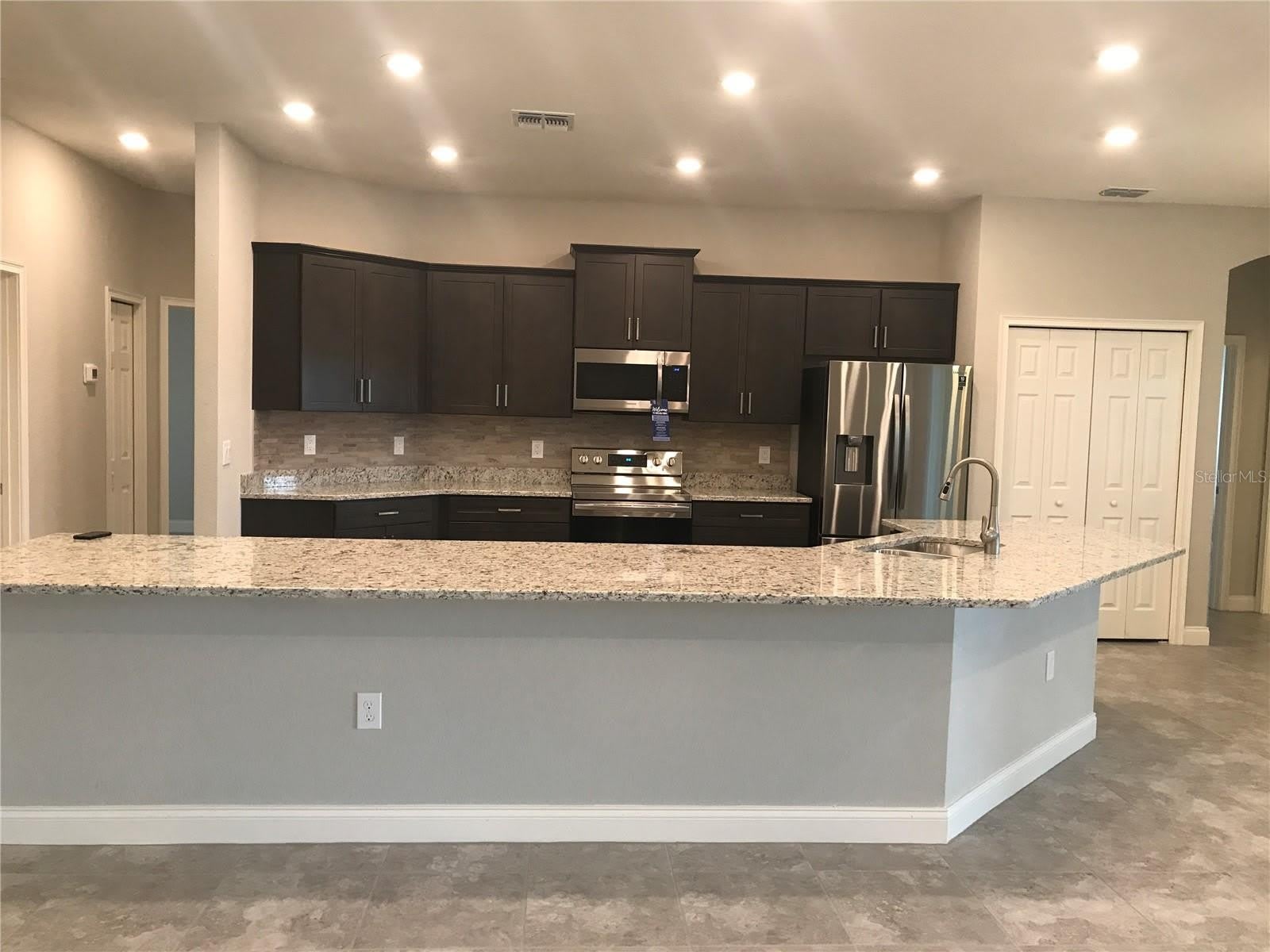 1437 CYPRESS VIEW Lane – photo 3