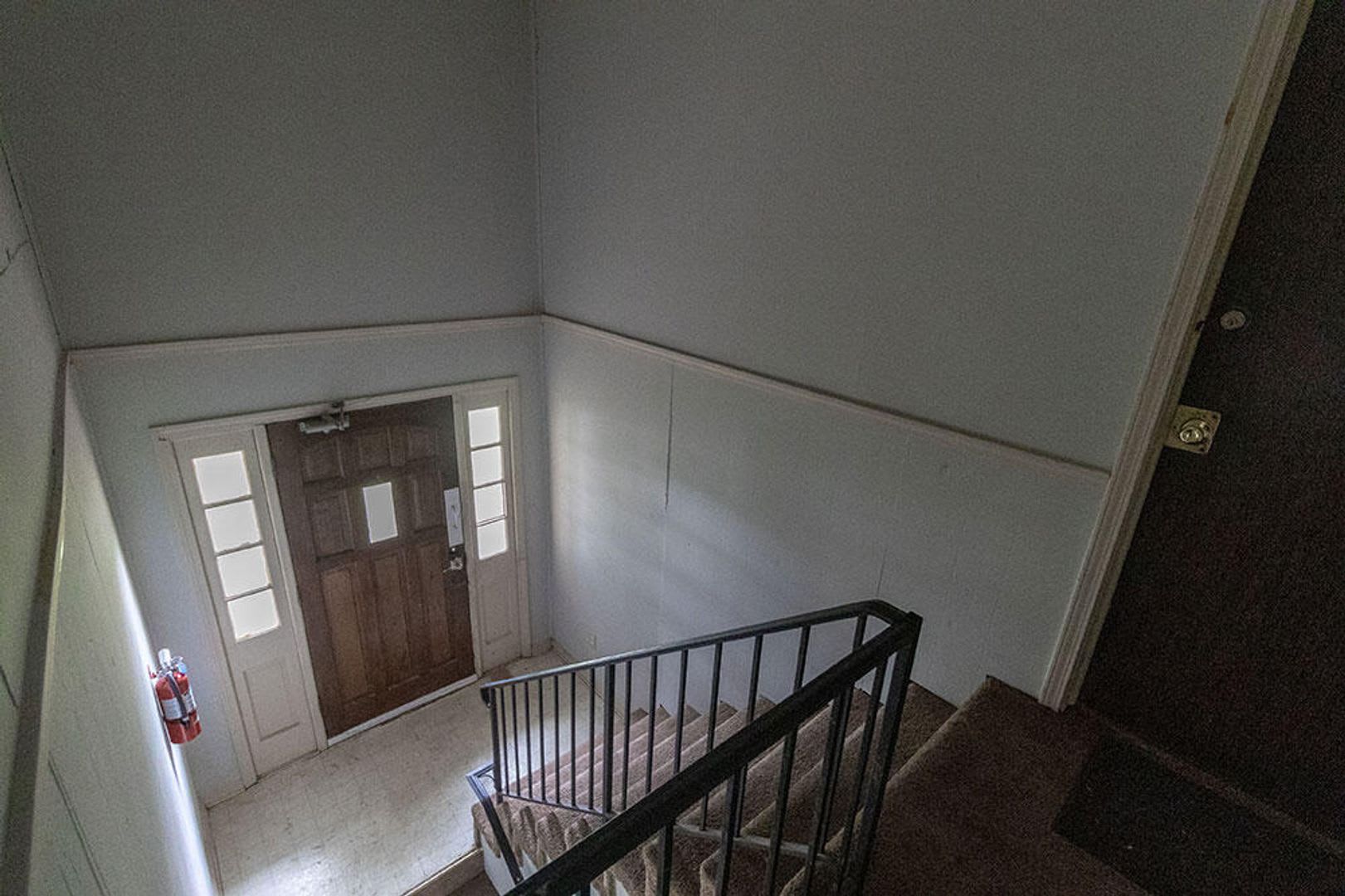 Two bedrooms, one bathroom – photo 3