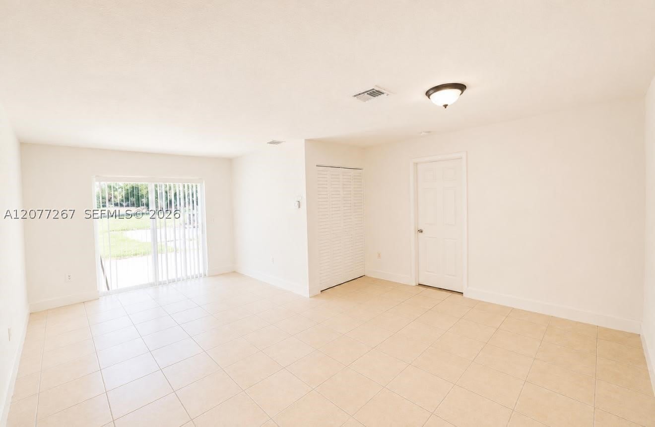 20674 NW 38th Ave – photo 5