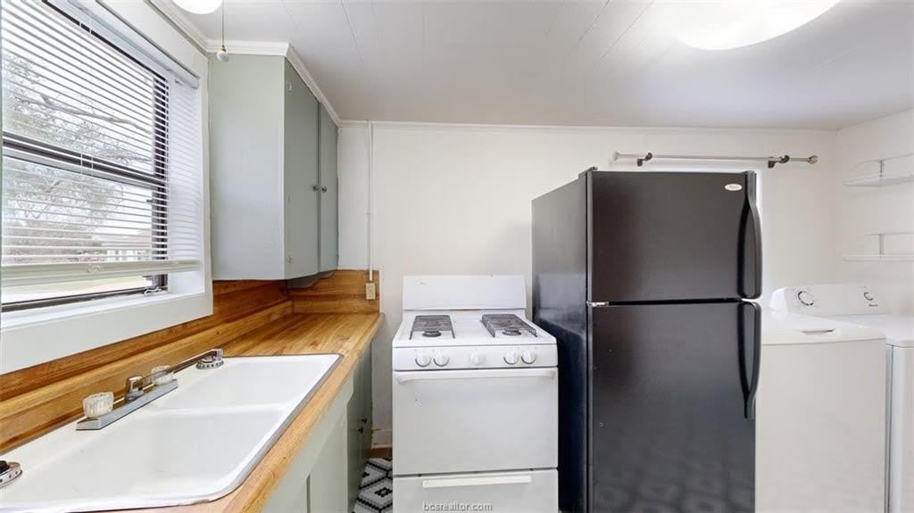 303 Montclair Avenue – photo 4
