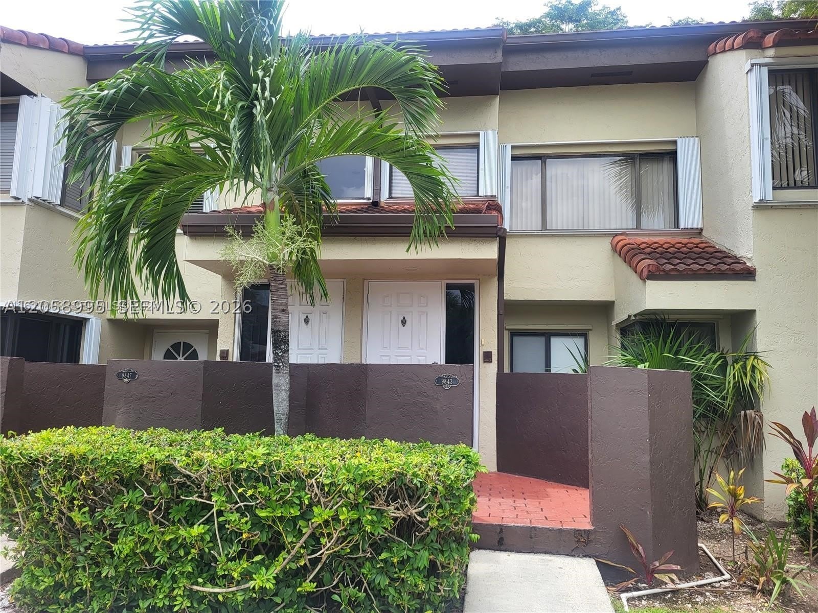 9843 SW 138th Ave – photo 1