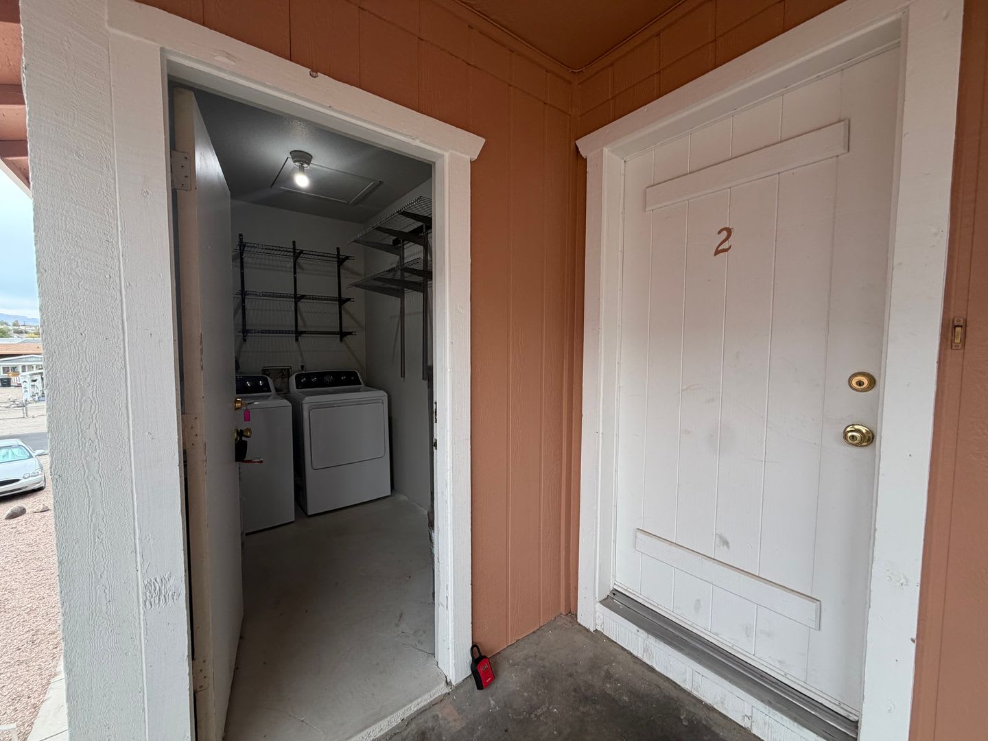 Updated 2 Bedroom Apartment in Bullhead City! – photo 2