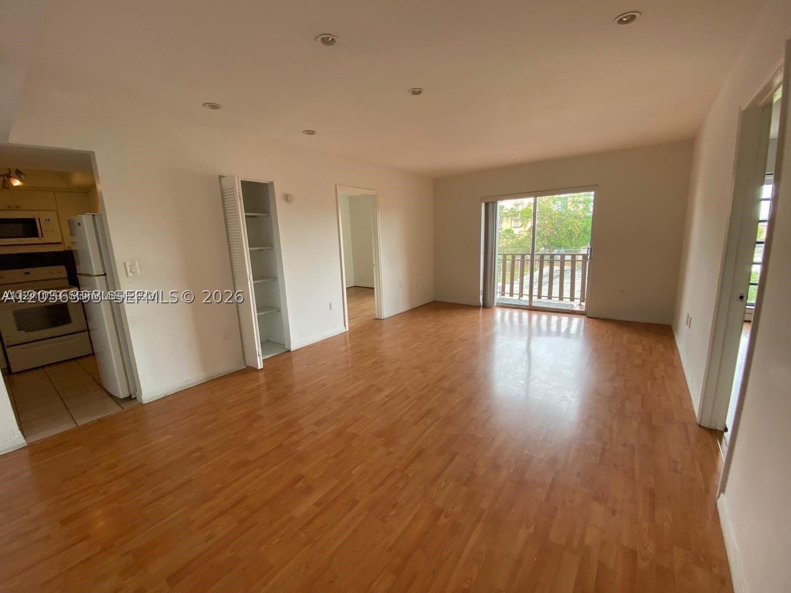 4713 Nw 7Th St – photo 3