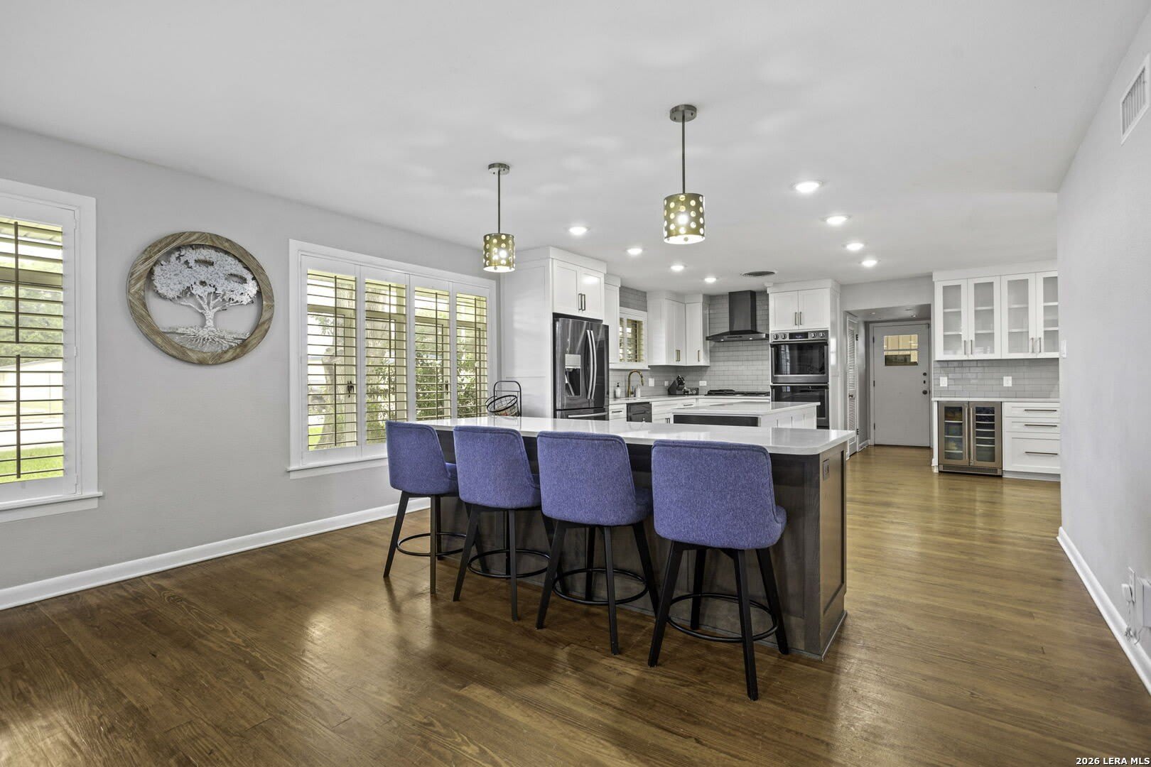 906 E CEDAR ST – photo 4