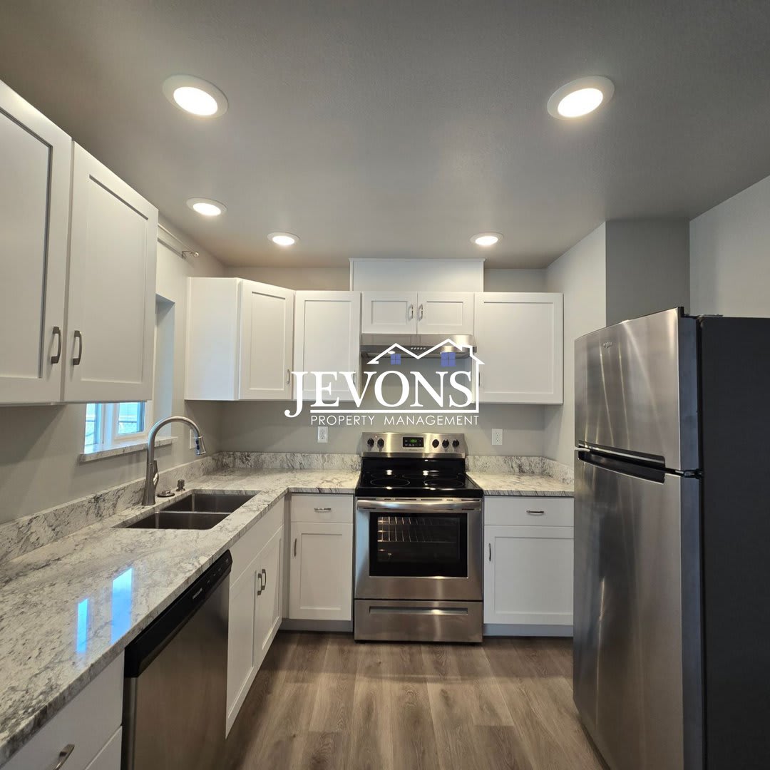 Move in during September or October 2026 and receive 50% off rent for December 2026 and January 2027 – photo 4